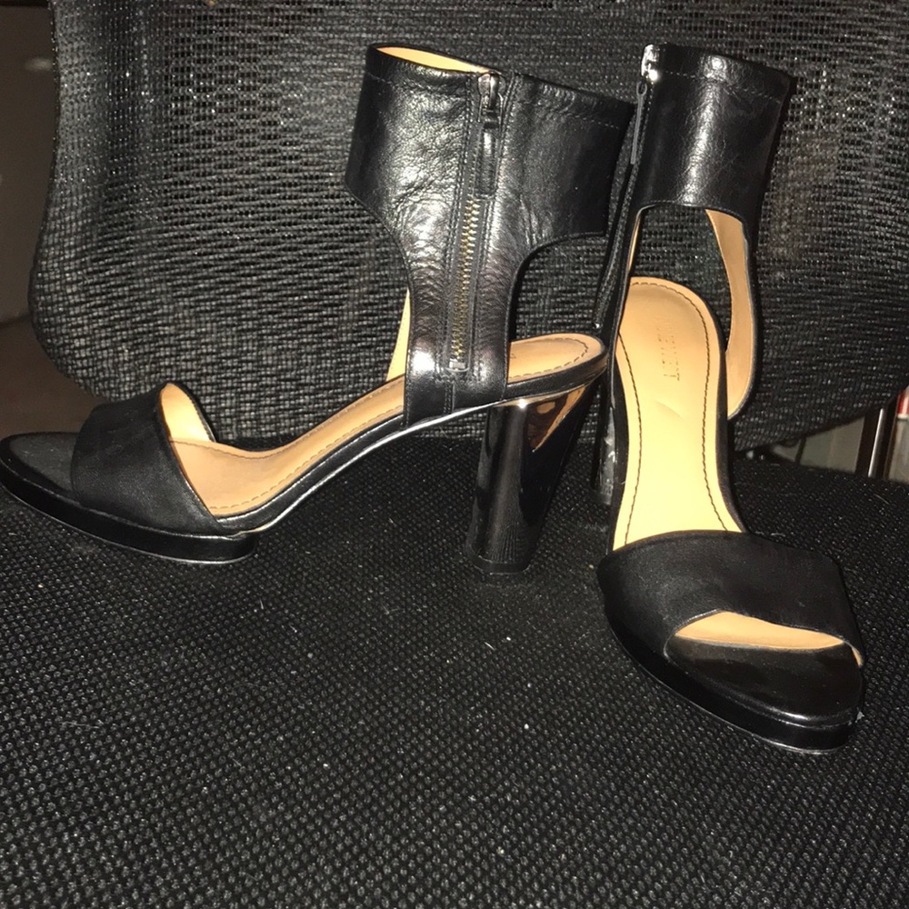 Nine West sandals w/ankle strap, mirrored heel